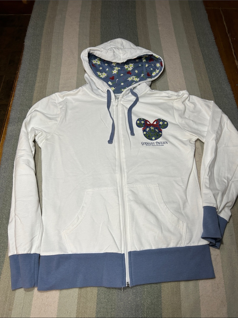 Disney Parks EPCOT Germany Pavilion White Zip-Up Hoodie with Blue Trim Med